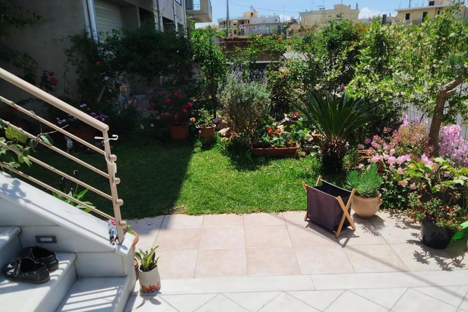 Xrysa'S Garden Apartment Missolonghi ภายนอก รูปภาพ