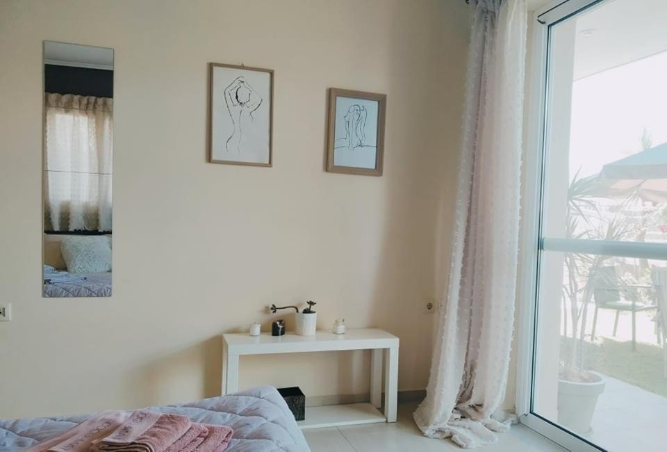 Xrysa'S Garden Apartment Missolonghi ภายนอก รูปภาพ