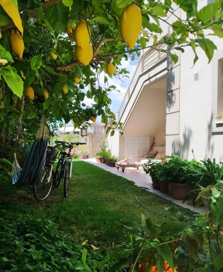 Xrysa'S Garden Apartment Missolonghi ภายนอก รูปภาพ